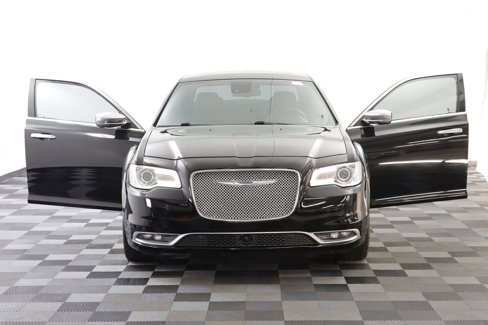 Used 2018 Chrysler 300 C w/ Sun, Sound & Nav Package image 33