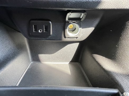Used 2019 Chevrolet Traverse LT image 35