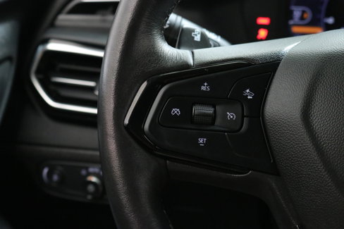Used 2023 Chevrolet Bolt EUV LT w/ Comfort Package image 13