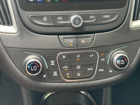 Used 2024 Chevrolet Malibu LT image 32
