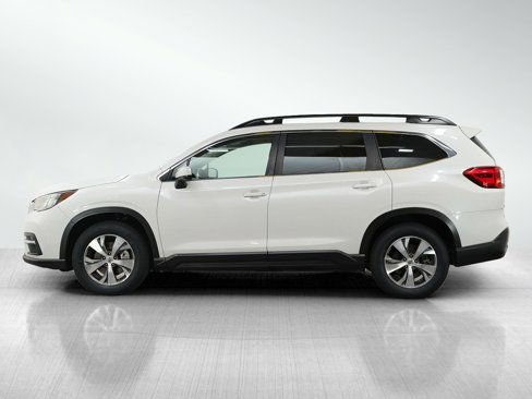 Used 2019 Subaru Ascent Premium image 2