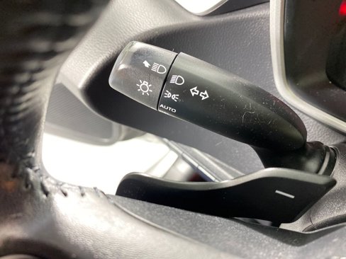 Used 2019 Toyota Corolla SE image 15
