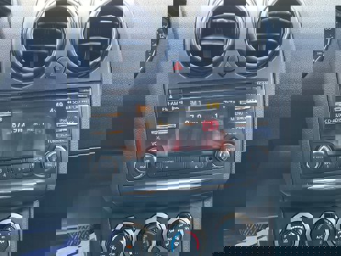 Used 2013 Nissan Rogue SV image 15