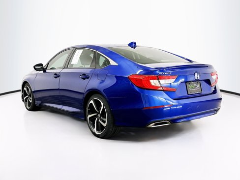Used 2018 Honda Accord Sport image 5