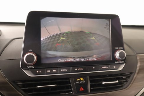 Used 2024 Nissan Altima 2.5 SV image 6