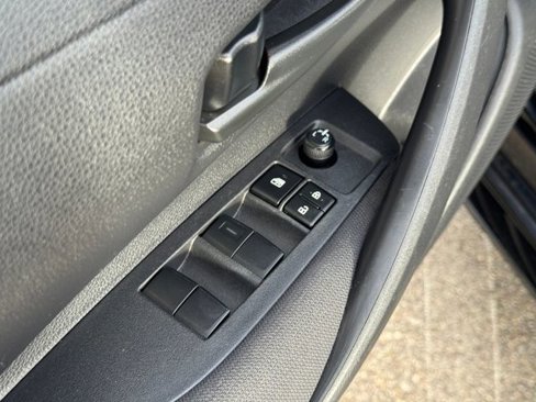 Used 2024 Toyota Corolla LE image 5