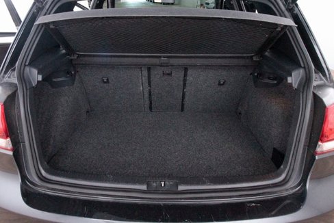 Used 2013 Volkswagen Golf R 4-Door image 32