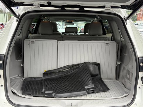Used 2018 Toyota Highlander XLE image 5