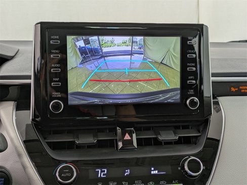 Used 2020 Toyota Corolla LE image 19