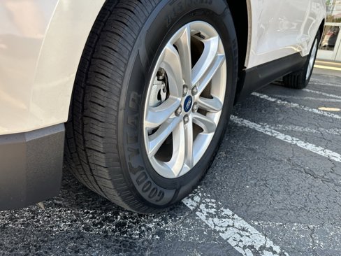 Used 2019 Ford Edge SEL w/ Equipment Group 201A image 10