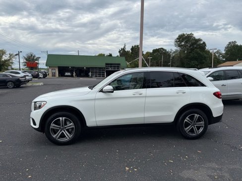 Used 2019 Mercedes-Benz CLA 250 4MATIC image 4