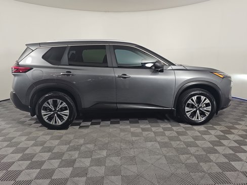 Used 2023 Nissan Rogue SV w/ SV Premium Package image 8
