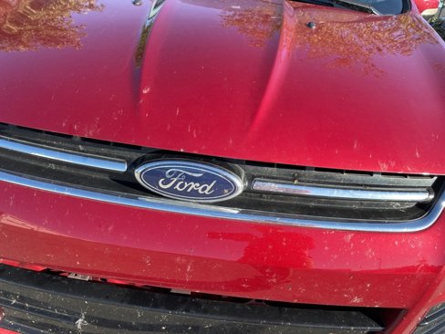 Used 2015 Ford Escape Titanium image 3