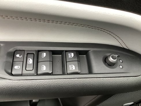 New 2025 Jeep Compass Limited w/ Sun and Sound Group image 5