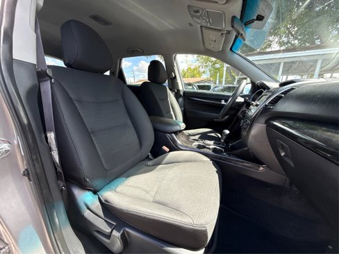 Used 2014 Kia Sorento LX image 23