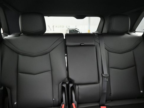 New 2025 Cadillac XT5 Luxury image 14