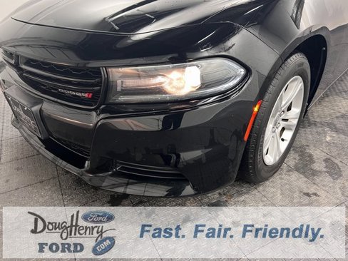 Used 2020 Dodge Charger SXT image 10
