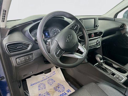 Used 2020 Hyundai Santa Fe SE image 9