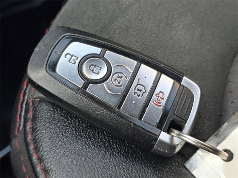 Used 2019 Ford Explorer XLT w/ Equipment Group 202A image 32