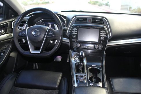Used 2018 Nissan Maxima SR w/ Midnight Edition image 18