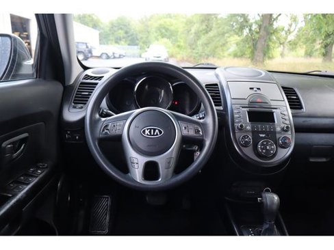 Used 2011 Kia Soul + image 9