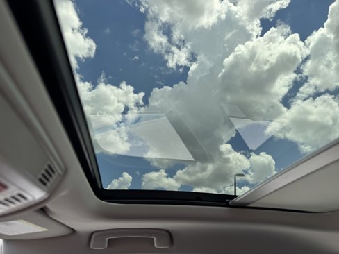 Used 2022 Volkswagen Jetta SE w/ Panoramic Sunroof Package image 22