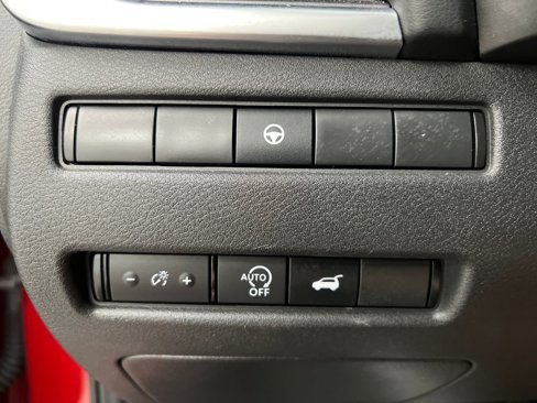 Used 2024 Nissan Rogue SV image 42
