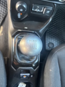 Used 2017 Jeep Renegade Altitude image 14