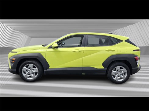 Certified 2024 Hyundai Kona SE image 2