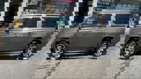 Used 2016 GMC Yukon XL SLE w/ HD Trailering Package image 33