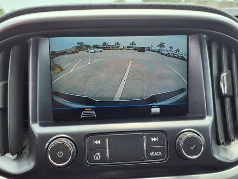 Used 2021 Chevrolet Colorado LT image 19