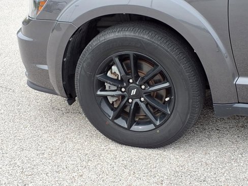 Used 2020 Dodge Journey SE w/ Blacktop Package image 25