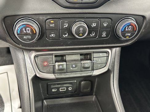 Certified 2023 GMC Terrain AT4 w/ Infotainment Package II image 26