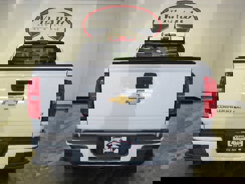 Used 2018 Chevrolet Colorado LT w/ LT Convenience Package image 8