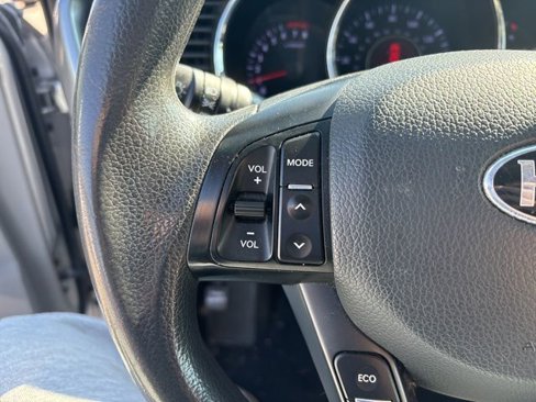 Used 2013 Kia Optima LX image 12