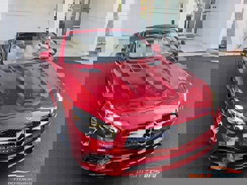 Used 2018 Mercedes-Benz SL 550 image 81
