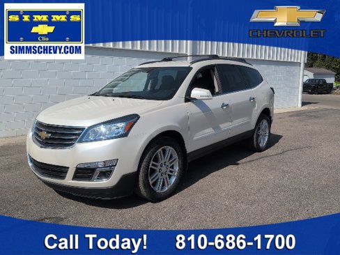 Used 2015 Chevrolet Traverse LT w/ Style and Technology Package image 1