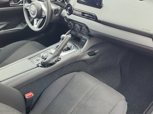 New 2025 MAZDA MX-5 Miata Club image 25