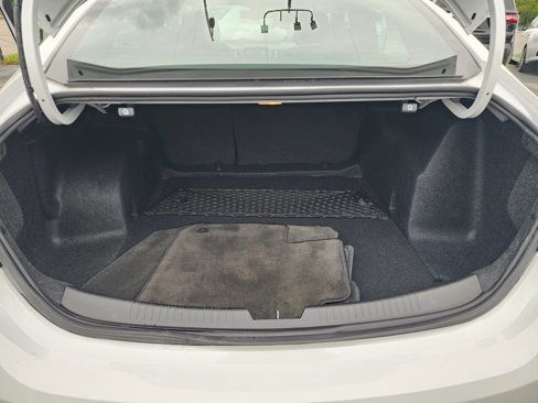 Used 2018 Chevrolet Malibu LS image 22
