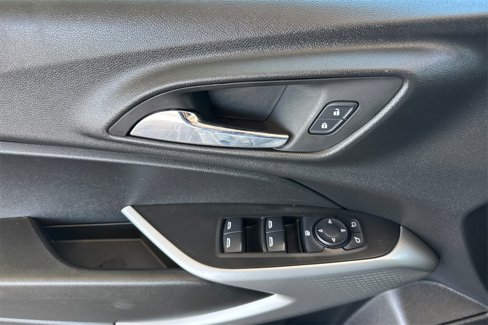 Used 2024 Chevrolet Trax LS w/ Driver Confidence Package image 15