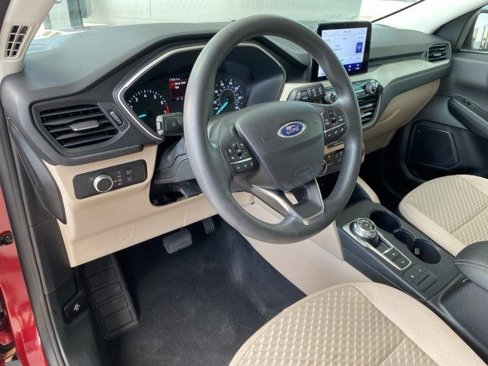 Certified 2022 Ford Escape SE image 11