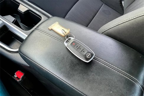 Used 2024 Nissan Sentra SV image 35