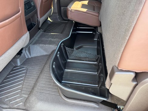 Used 2018 Chevrolet Silverado 1500 High Country image 16