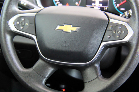 Used 2021 Chevrolet Traverse LS image 12