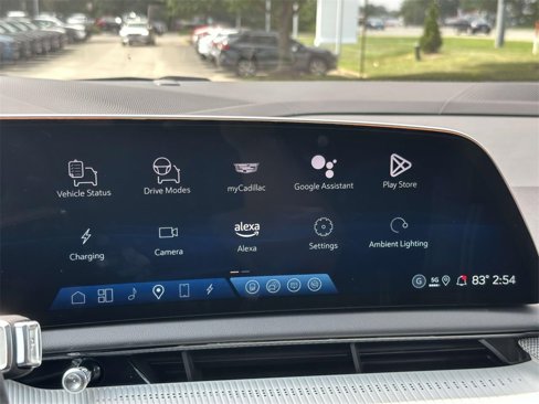 New 2025 Cadillac Optiq Sport 2 w/ LPO, Floor Liner Package image 20