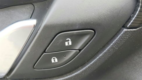 Used 2018 GMC Terrain SLT image 17