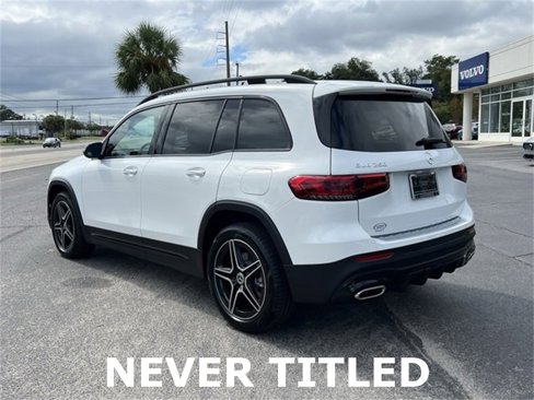 Used 2023 Mercedes-Benz GLB 250 image 3