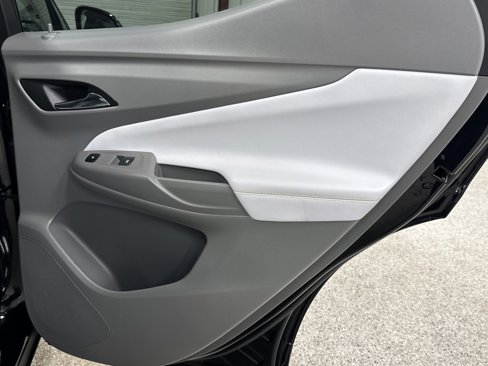 Used 2023 Chevrolet Bolt EUV Premier w/ Sun & Sound Package image 24