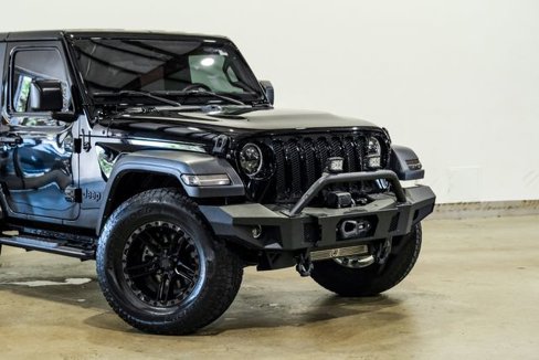 Used 2023 Jeep Wrangler Sport image 18