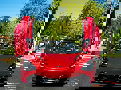 Used 2022 McLaren 720S Performance image 6
